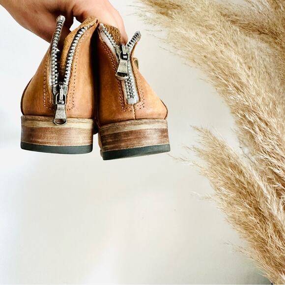 FP FREE PEOPLE Brown Tan Lost Valley Ankle Strap Booties Boots Shoes Zip 38 7.5 - Picture 4 of 12